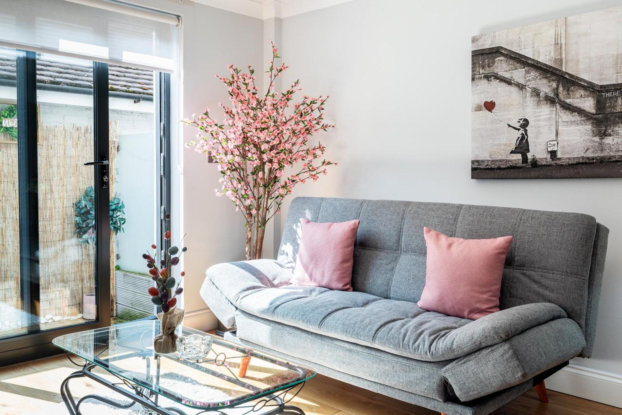 Exceptional 2 Bed Boutique Home In 밀힐 외부 사진